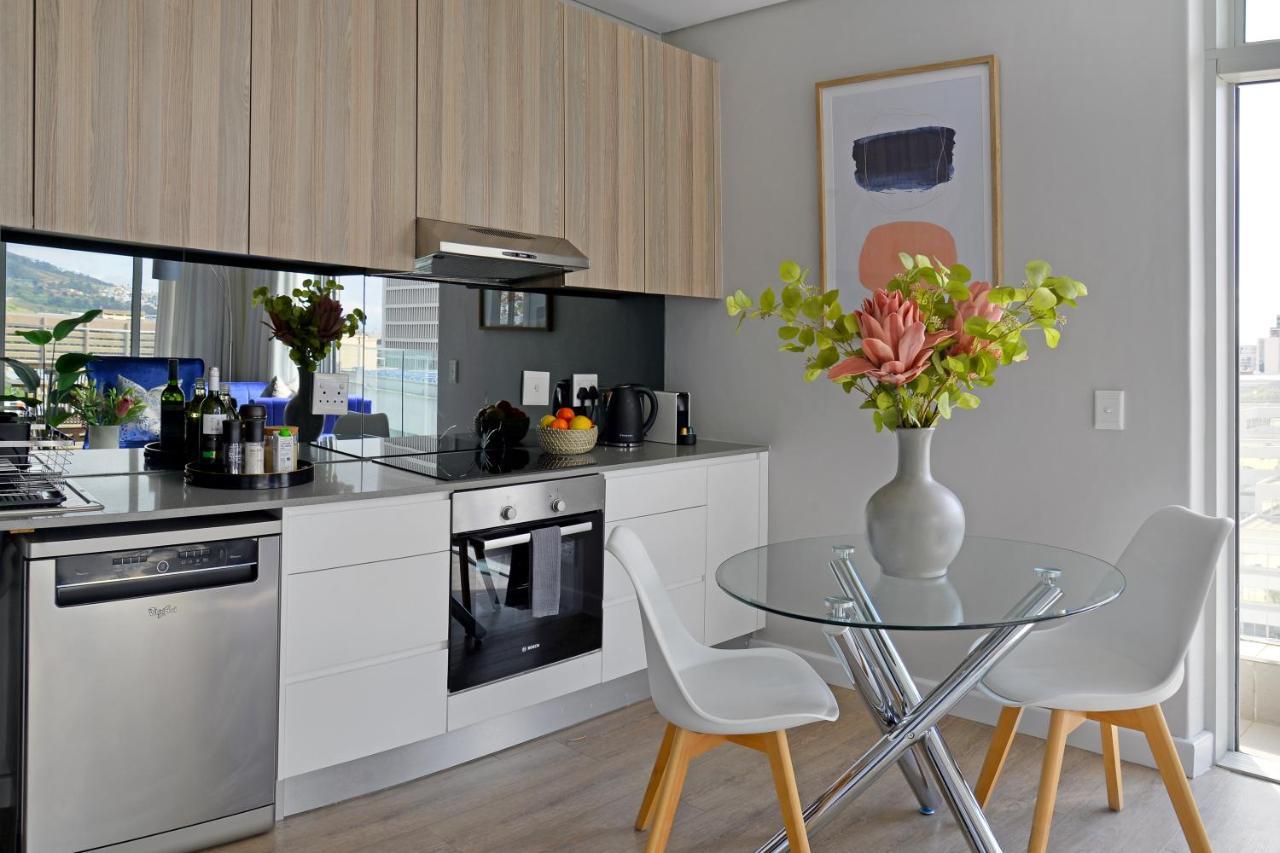 Apartment Sophia - Sunny Corner Apt, 180° Ocean, & Mountain Views *