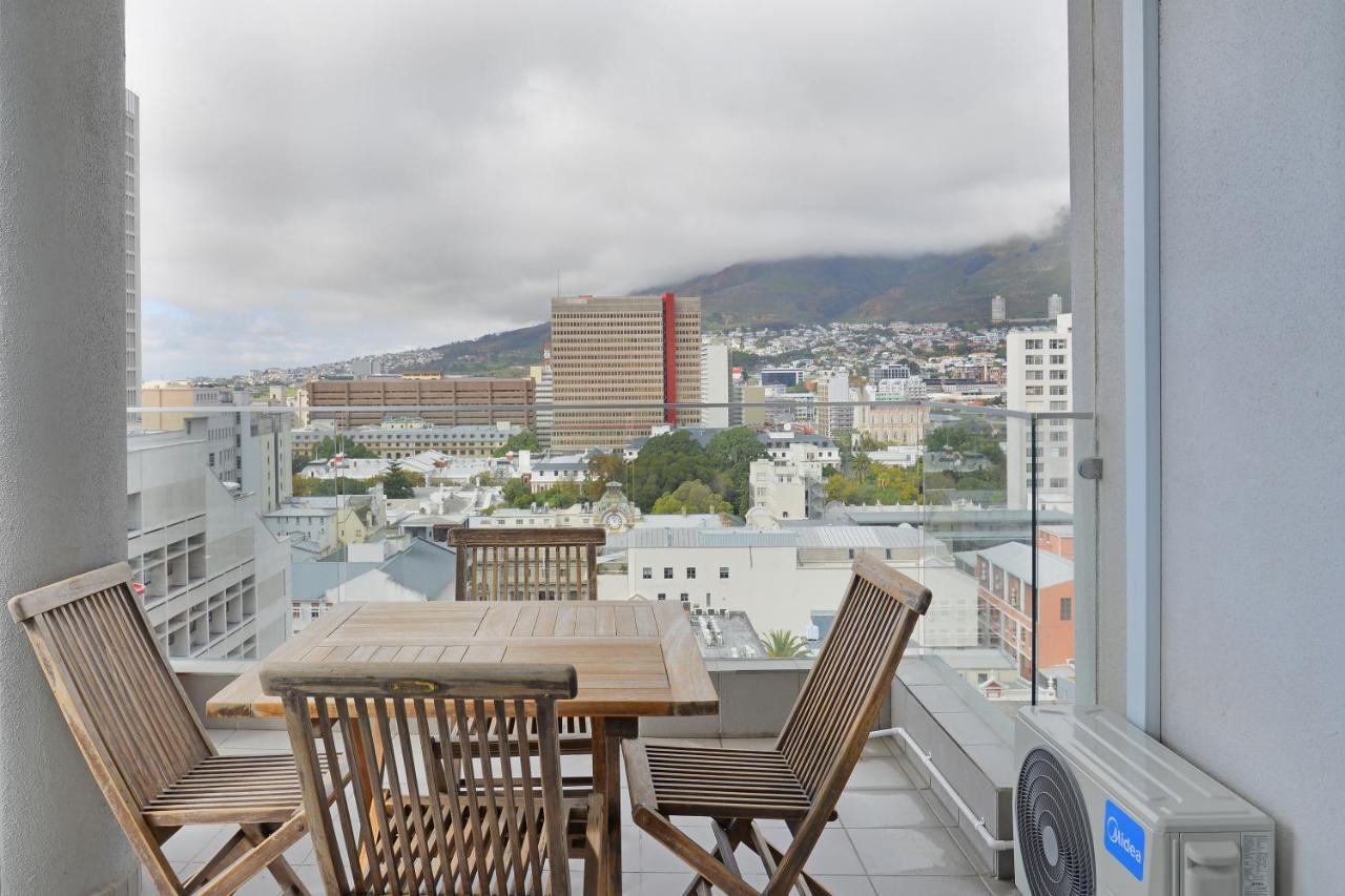 Sophia - Sunny Corner Apt, 180° Ocean, & Mountain Views