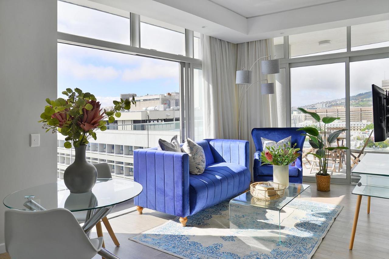Sophia - Sunny Corner Apt, 180° Ocean, & Mountain Views Appartement *